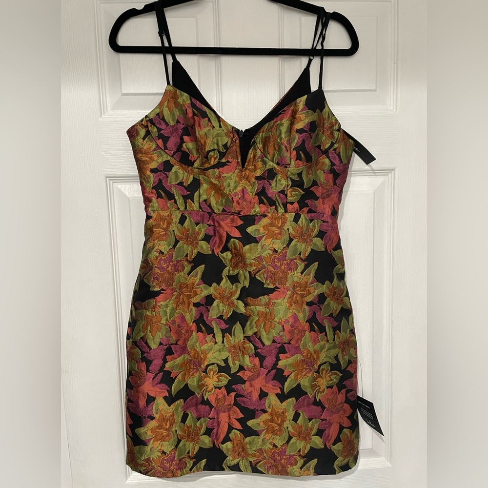 NWT Lulu’s Ready for Festivities Black Multi Floral Jacquard Mini Dress Size Sm - Picture 4 of 16